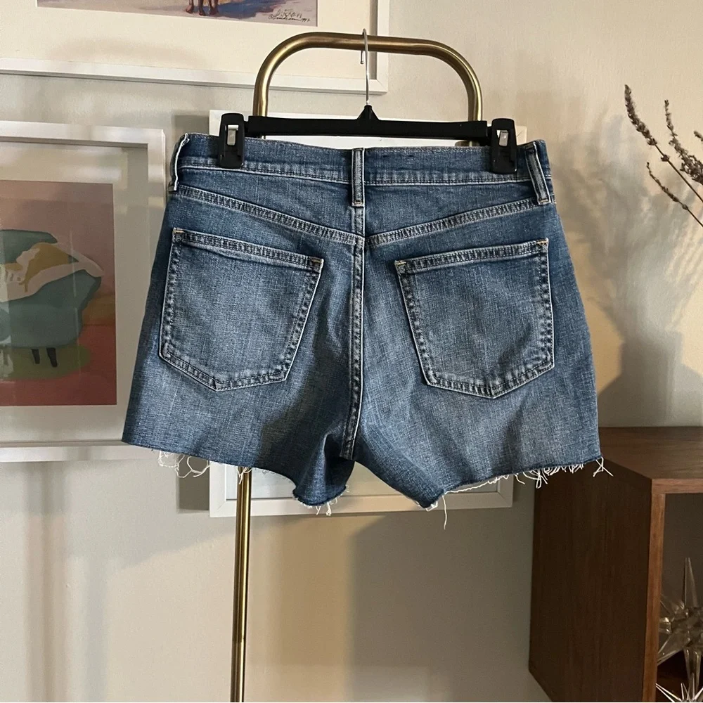 Gap High Rise Shorts - Picture 2 of 5
